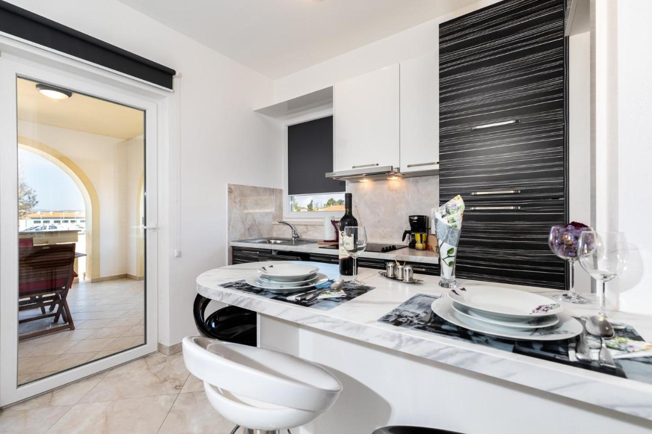 Apartments With A Parking Space Punat, Krk - 20553 Ngoại thất bức ảnh
